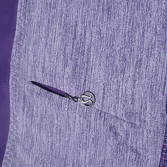 Lululemon Chaturanga Tank in purple womans size Medium - Picture 7 of 9